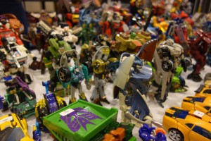 tfcon-toys1